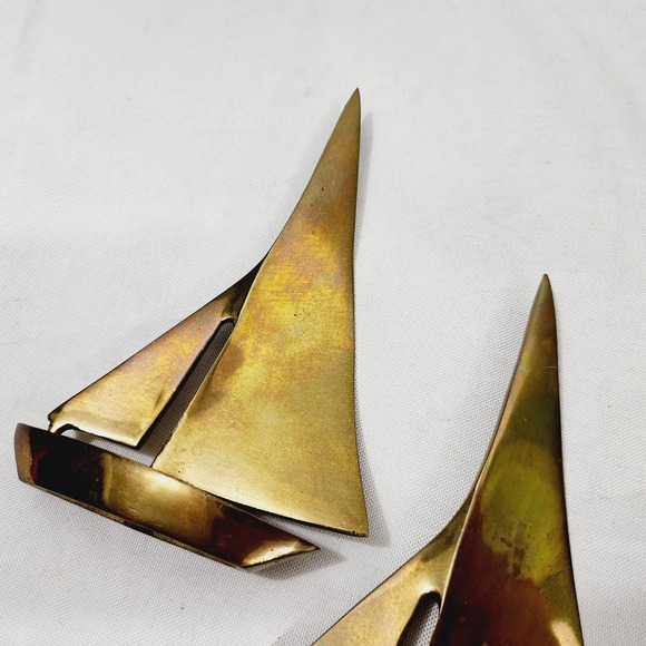 Vintage Enesco Mid-Century Modern Brass Sailboat Sculptures Paper Weights 1960s - Picture 6 of 15